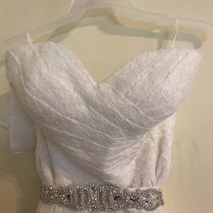 Beautiful Lace Wedding Size 16